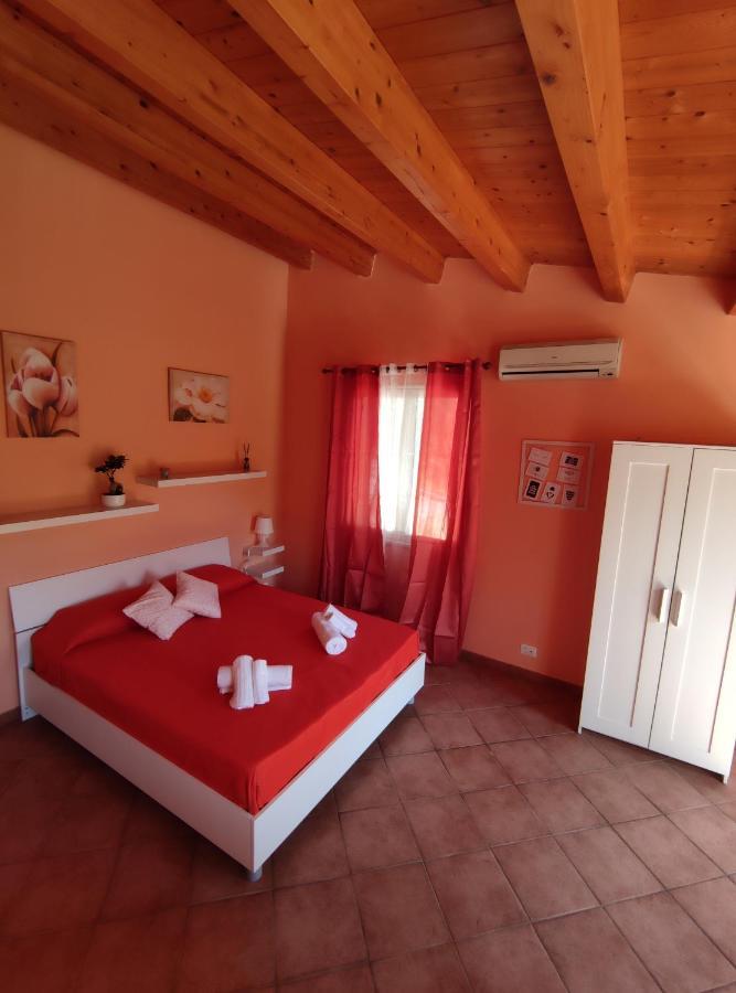 Villa Martino Apartments Cefalù Zimmer foto
